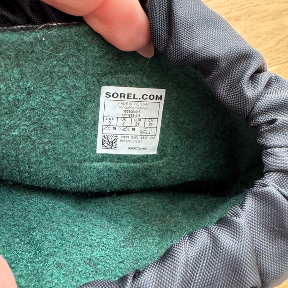 Sorel Youth Winter Boots Black Red Sz 3 Heavy Liners Boys Snow - Picture 7 of 8